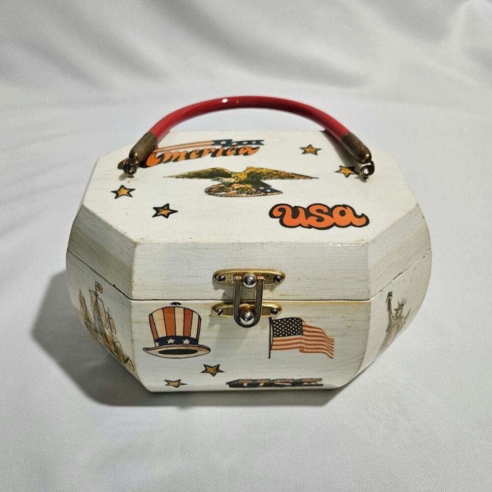 Vintage‎ Octagonal Wooden Box Purse - Patriotic - USA